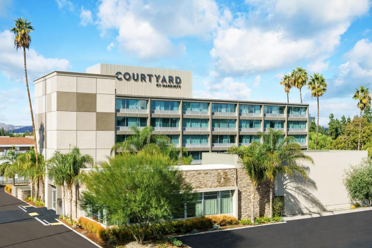 Courtyard By Marriott Los Angeles Woodland Hills Exterior photo
